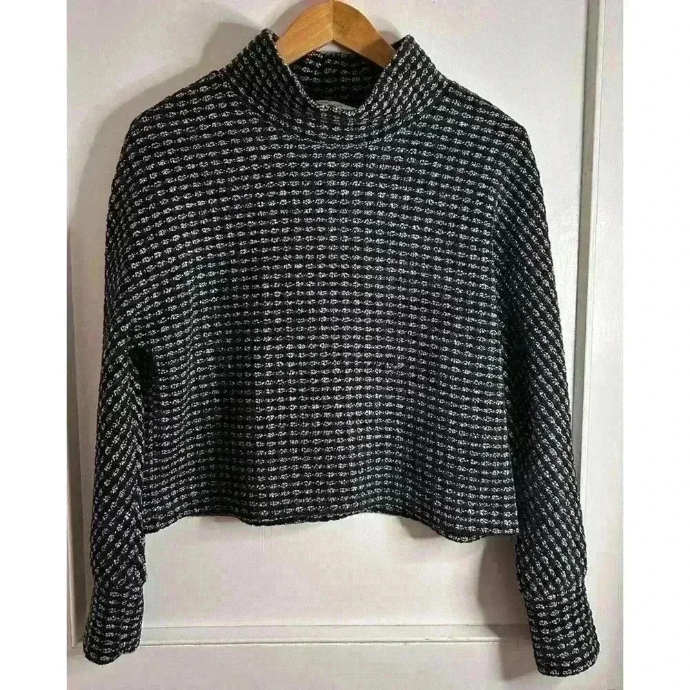 Designer Brand Dagg and Stacey  Cropped Mock Turtleneck Sweater Size Lg
